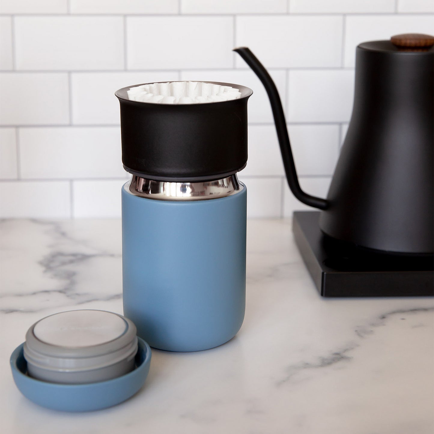 Fellow Thermobecher Carter Everywhere Mug mit Wasserkocher