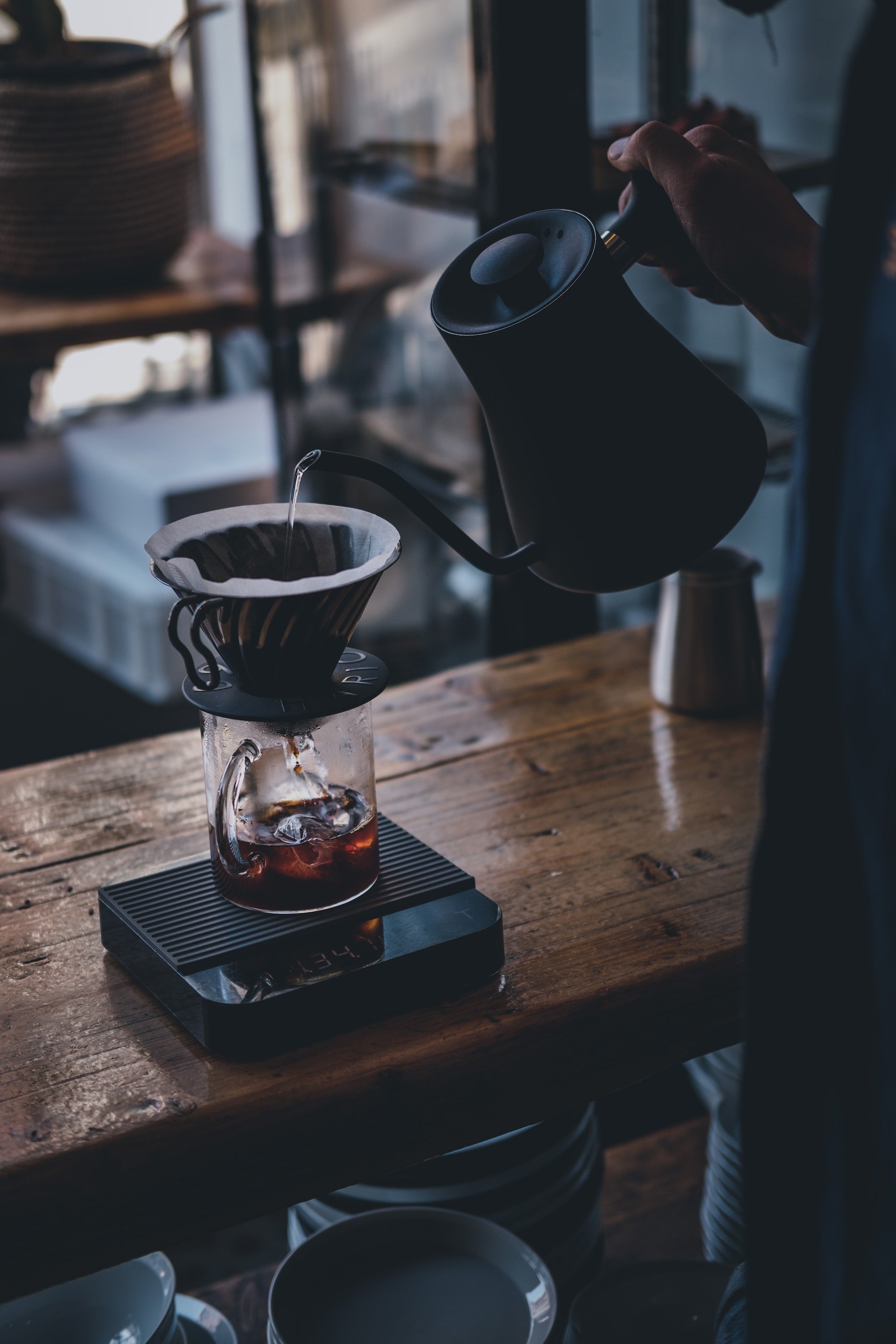 Coffee Gear Sets with Kettle, Dripper and Scale