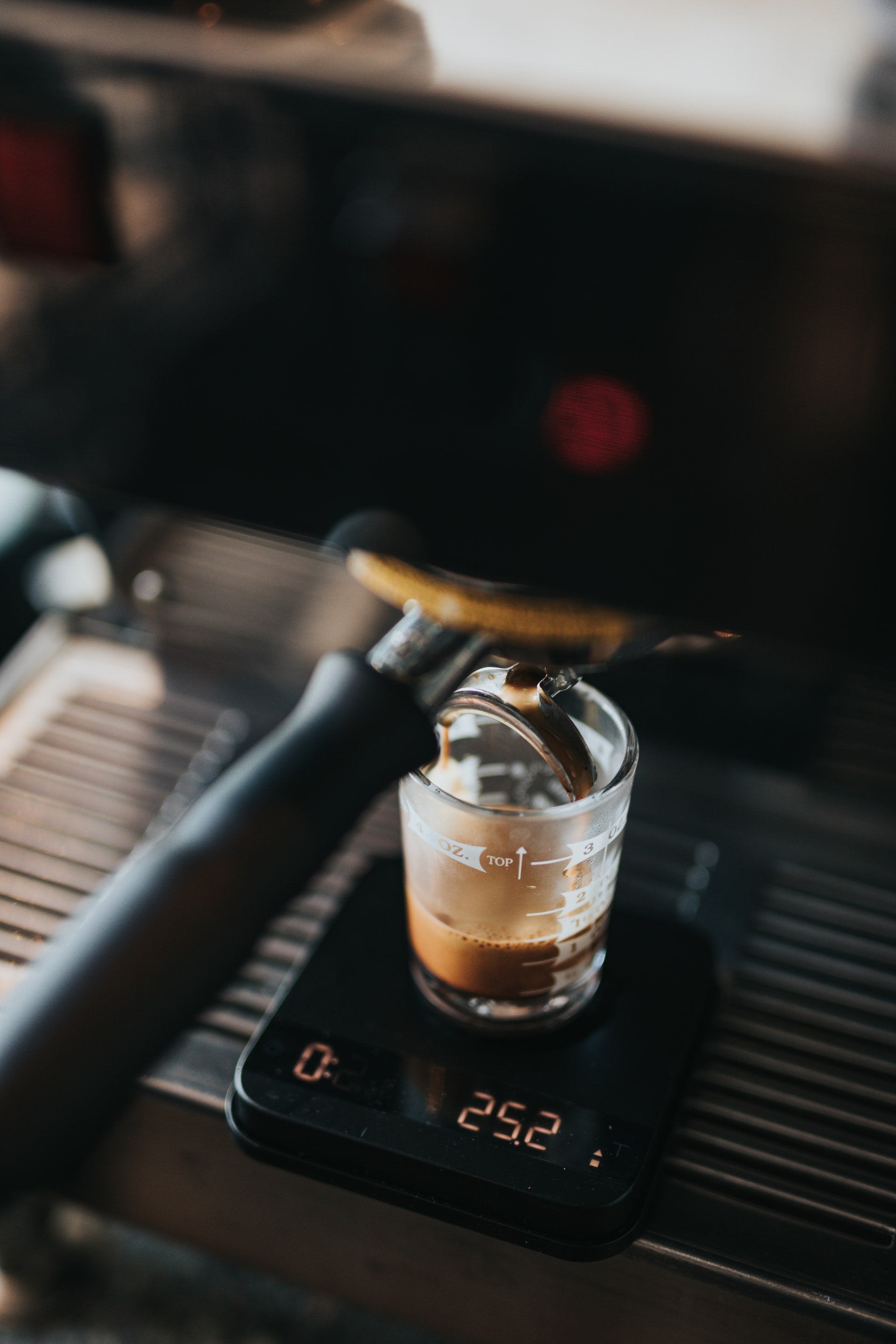 Espressozubereitung mit Kaffeewaage