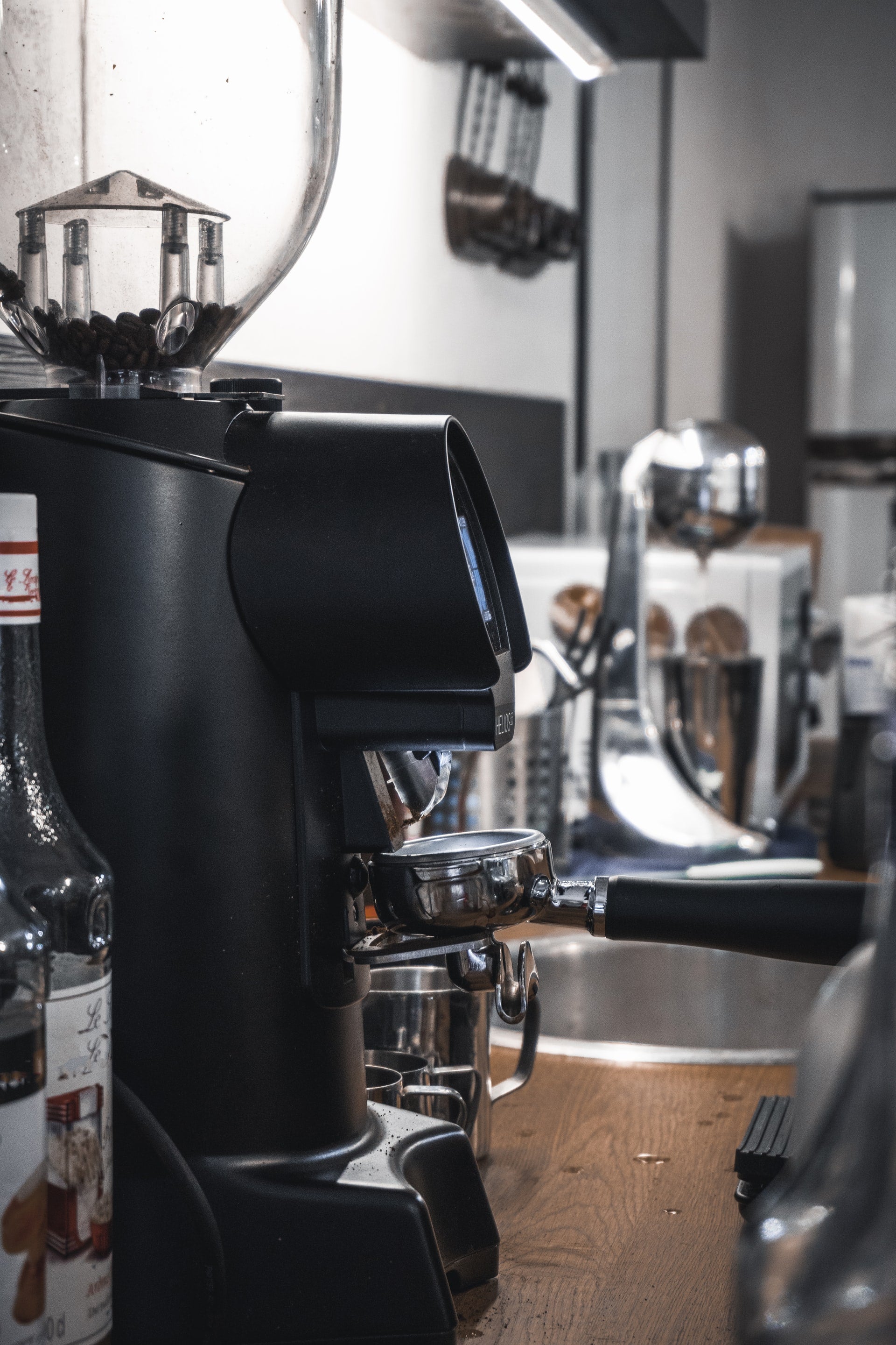 Elektrische Kaffeemühle mit Siebträger