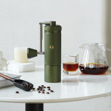 Laden Sie das Bild in den Galerie-Viewer, Timemore Chestnut S3 Kaffeemühle grün
