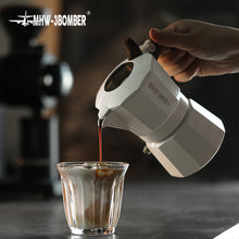 Laden Sie das Bild in den Galerie-Viewer, MHW-3BOMBER Double Valve Moka Pot Espressokocher 100 ml