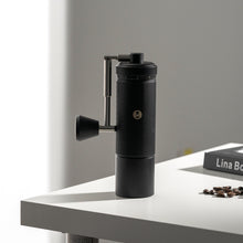 Laden Sie das Bild in den Galerie-Viewer, Timemore Chestnut S3 Kaffeemühle schwarz