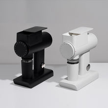 Load image into Gallery viewer, Timemore Sculptor 064/064S elektrische Kaffeemühle schwarz und weiß