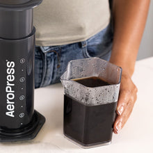 Laden Sie das Bild in den Galerie-Viewer, AeroPress Carafe
