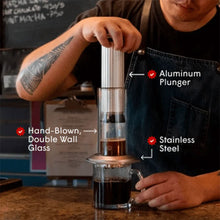 Load image into Gallery viewer, AeroPress Premium Coffee Press Kaffeebereiter aus Glas und Edelstahl