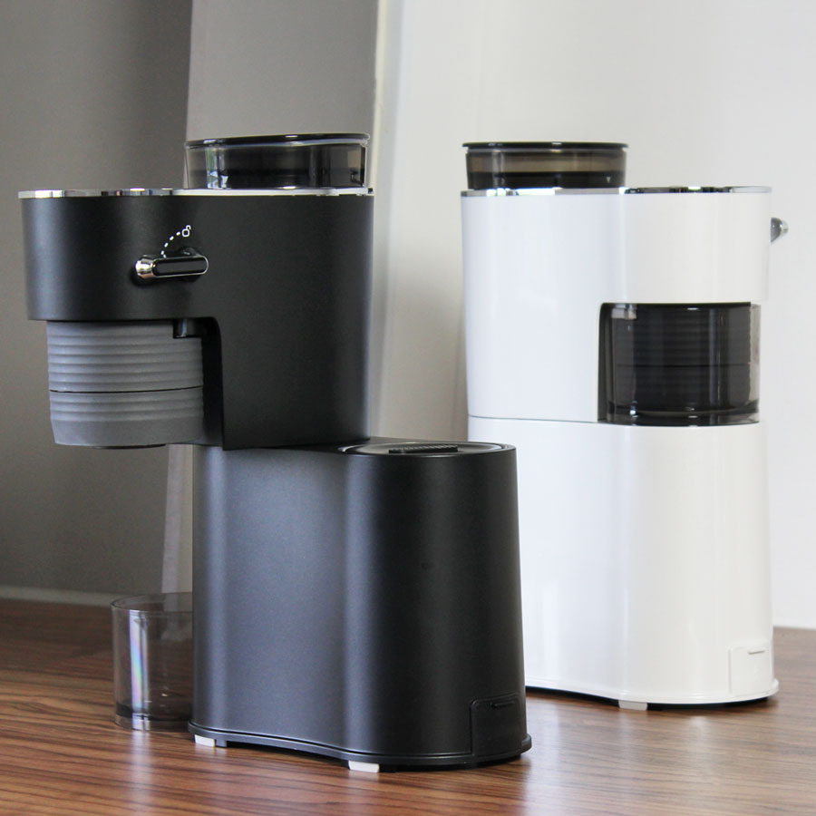 Bonavita Voyager Mini Espressomaschine Black and White