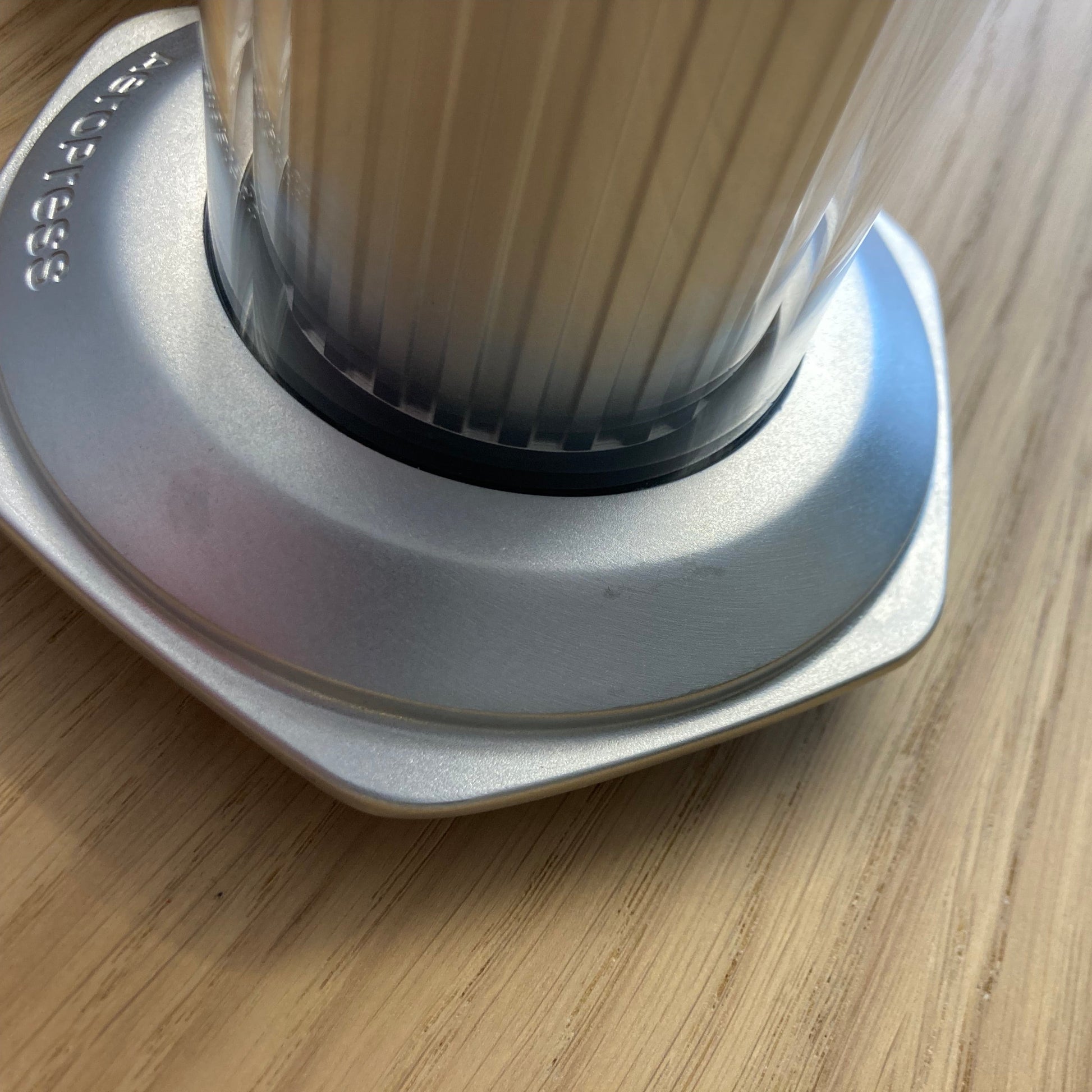 AeroPress Premium Kratzer