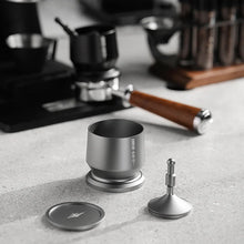 Laden Sie das Bild in den Galerie-Viewer, MHW-3BOMBER Dosing Funnel 2.0 grau 58 mm