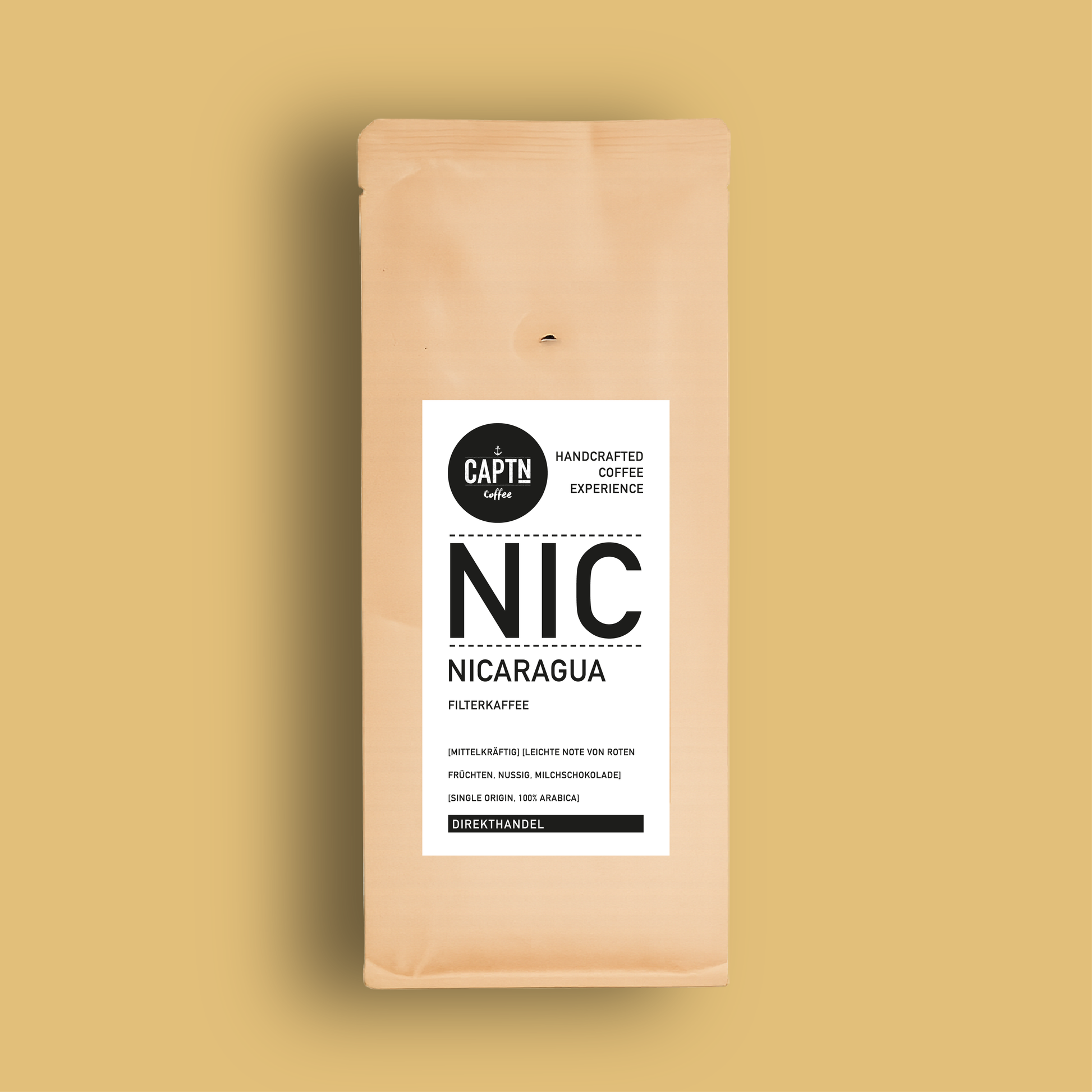 Nicaragua Kaffee Beutel auf gelbem Hintergrund