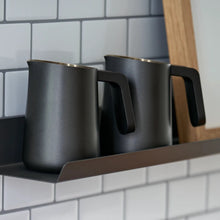 Laden Sie das Bild in den Galerie-Viewer, Subminimal FlowTip Milk Jug Milchkännchen Black