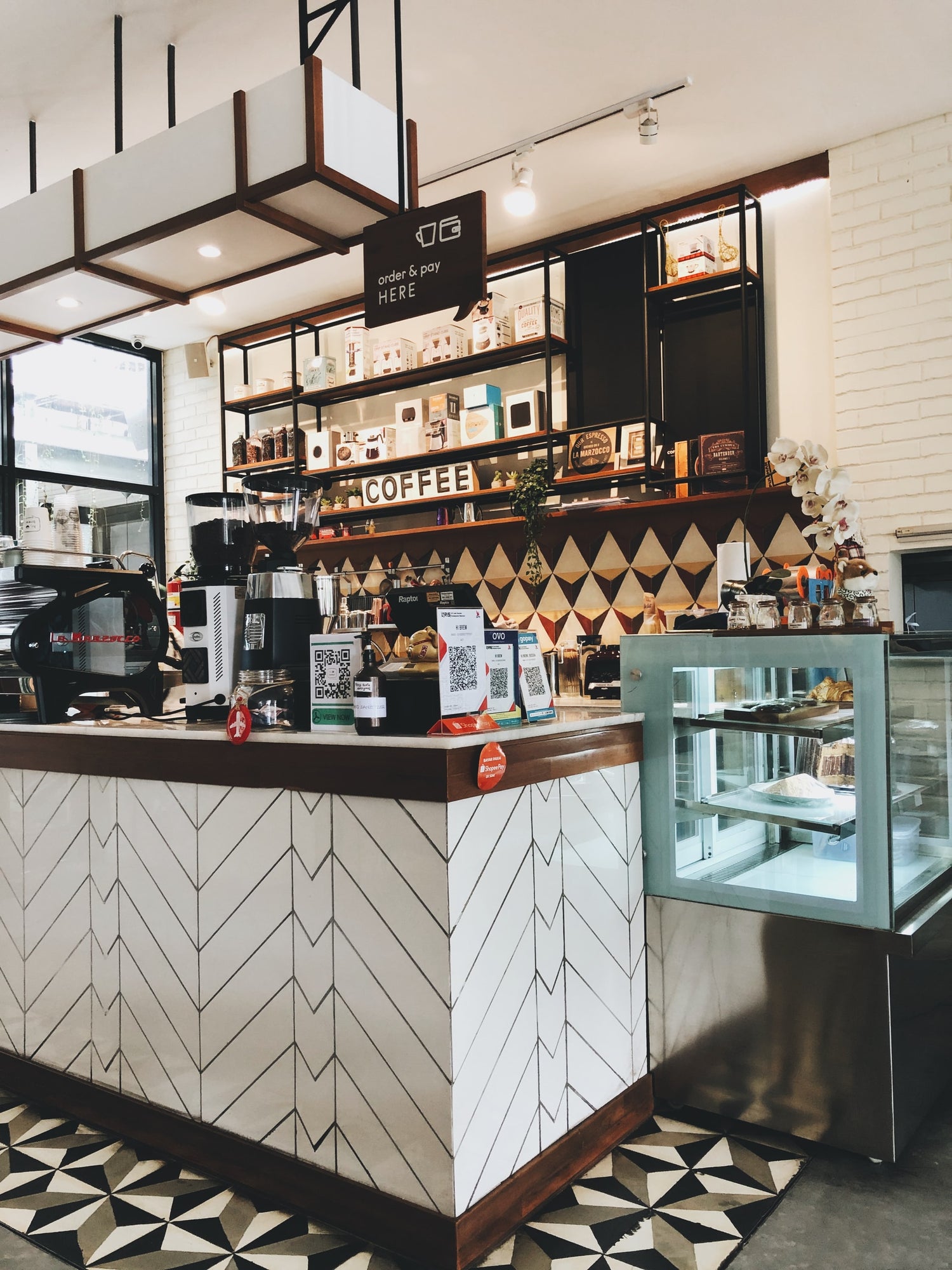 Tresen in einem Café