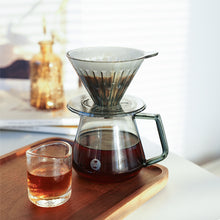 Laden Sie das Bild in den Galerie-Viewer, Timemore Kanne Coffee Server Transparent Black 600ml