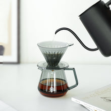 Laden Sie das Bild in den Galerie-Viewer, Timemore Kanne Coffee Server Transparent Black 600ml
