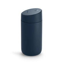 Load image into Gallery viewer, Fellow Thermobecher Carter Move Mug mit Slide Lock Stone Blue 12oz