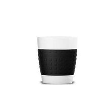 Moccamaster Kaffeebecher aus Porzellan mit schwarzem isolierendem Rand aus Silikon
