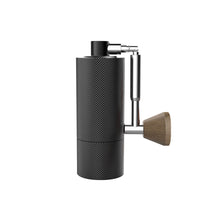 Laden Sie das Bild in den Galerie-Viewer, Timemore Chestnut Nano Kaffeemühle schwarz mit eingeklapptem Handgriff
