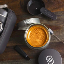 Load image into Gallery viewer, Picopresso mit Zubehör und Espressoglas